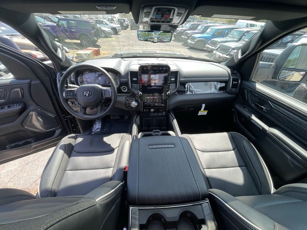2026 RAM 1500 Limited HEMI V8