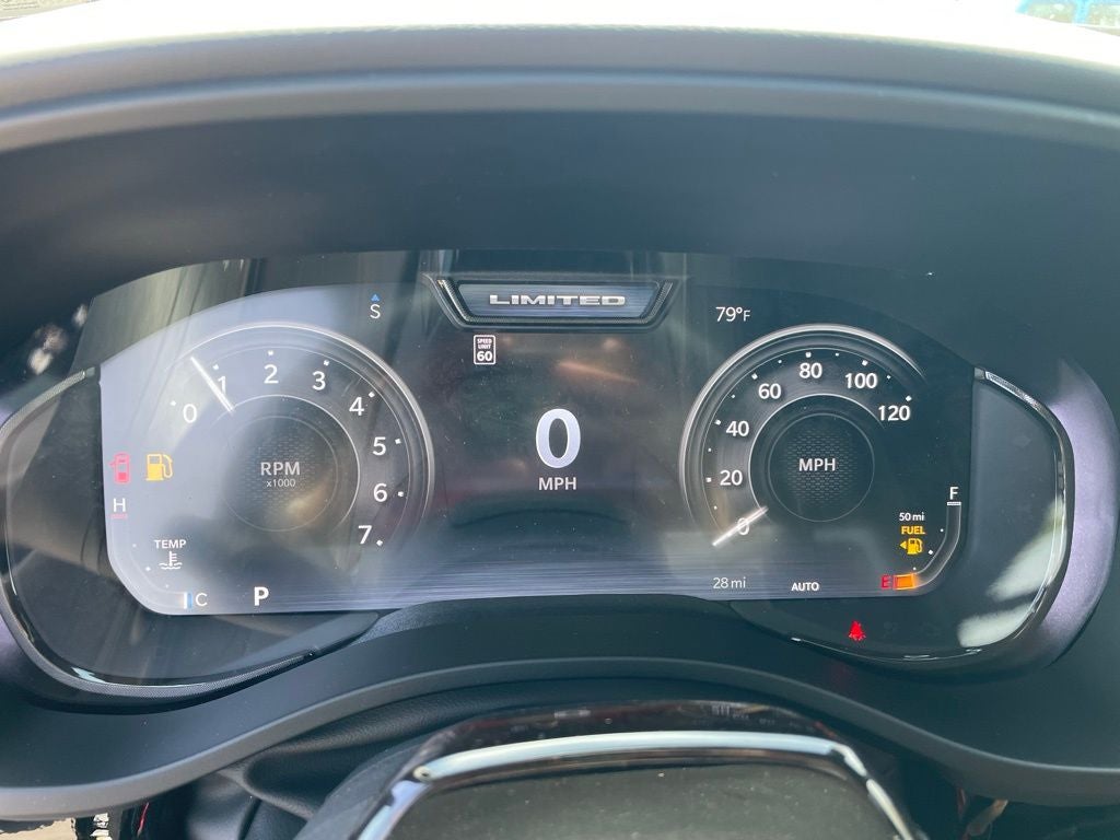 2026 RAM 1500 Limited HEMI V8