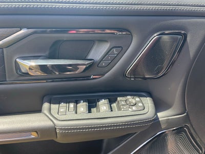 2026 RAM 1500 Limited HEMI V8