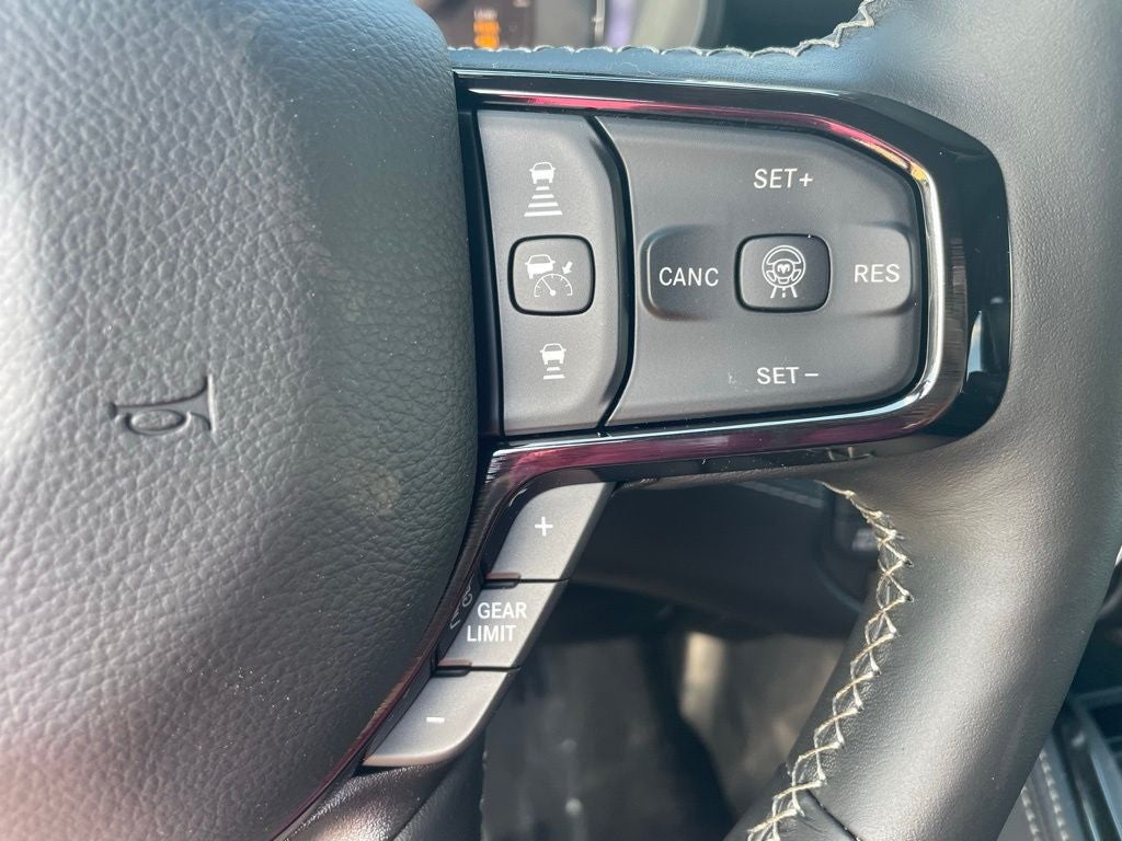 2026 RAM 1500 Limited HEMI V8