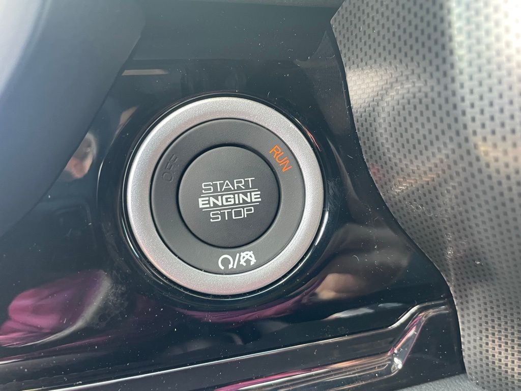 2026 RAM 1500 Limited HEMI V8