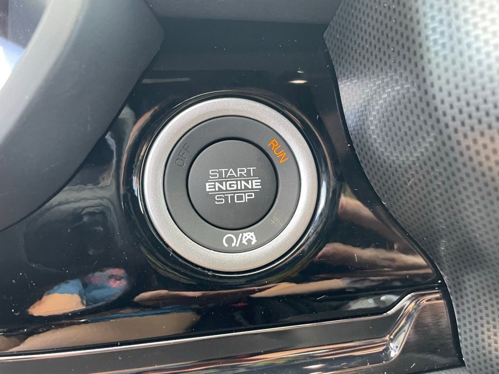 2026 RAM 1500 Limited HEMI V8