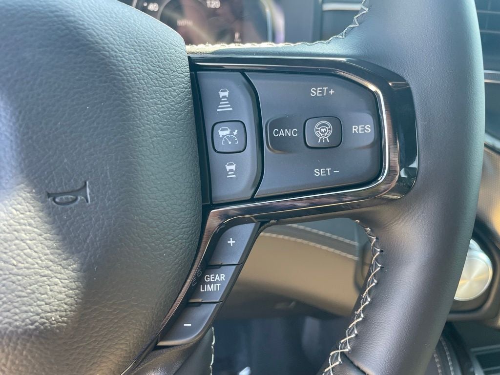 2026 RAM 1500 Limited HEMI V8