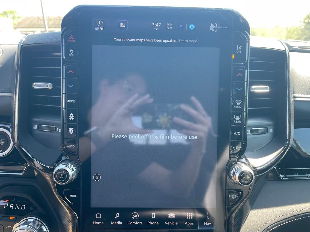 2026 RAM 1500 Limited HEMI V8