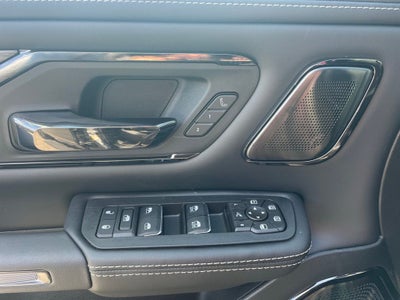 2026 RAM 1500 Limited HEMI V8
