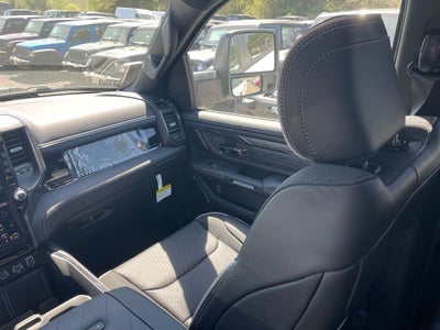 2026 RAM 1500 Limited HEMI V8