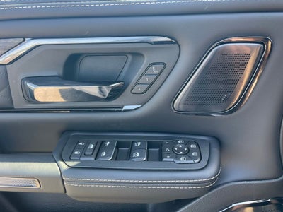 2026 RAM 1500 Limited HEMI V8