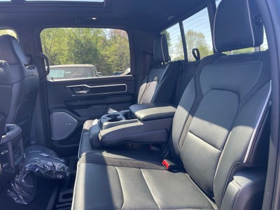 2026 RAM 1500 Laramie HEMI V8
