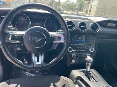 2015 Ford Mustang V6
