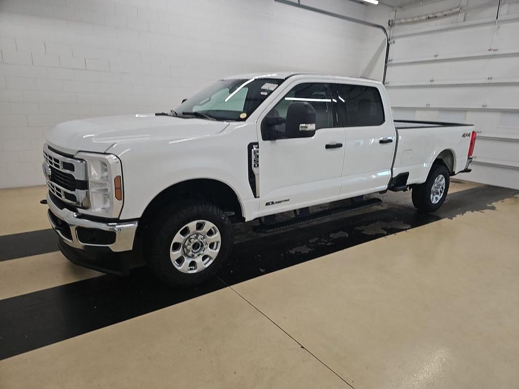 2024 Ford F-350SD XLT