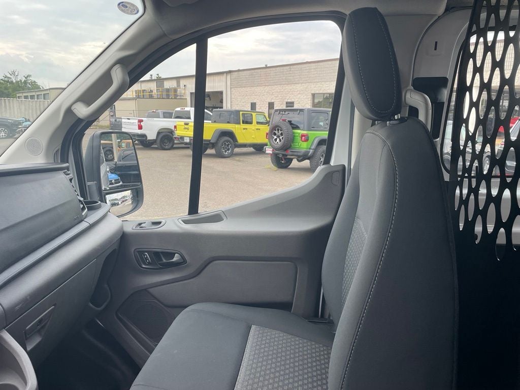 2025 Ford Transit-250 Base