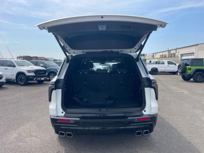 2025 Chevrolet Traverse RS