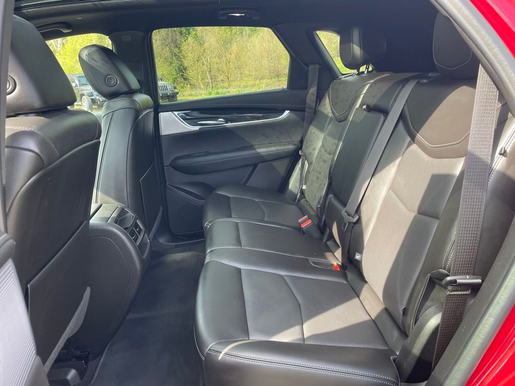 2022 Cadillac XT5 Premium Luxury