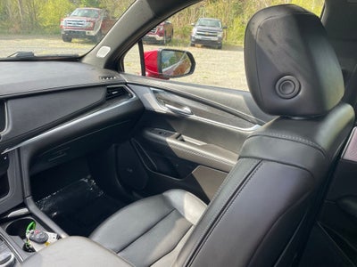 2022 Cadillac XT5 Premium Luxury