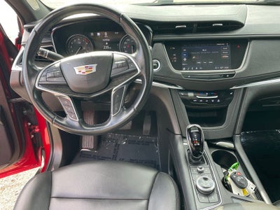 2022 Cadillac XT5 Premium Luxury