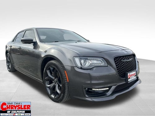 2022 Chrysler 300 Touring