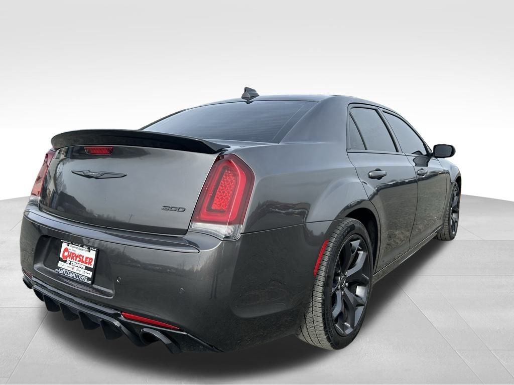 2022 Chrysler 300 Touring