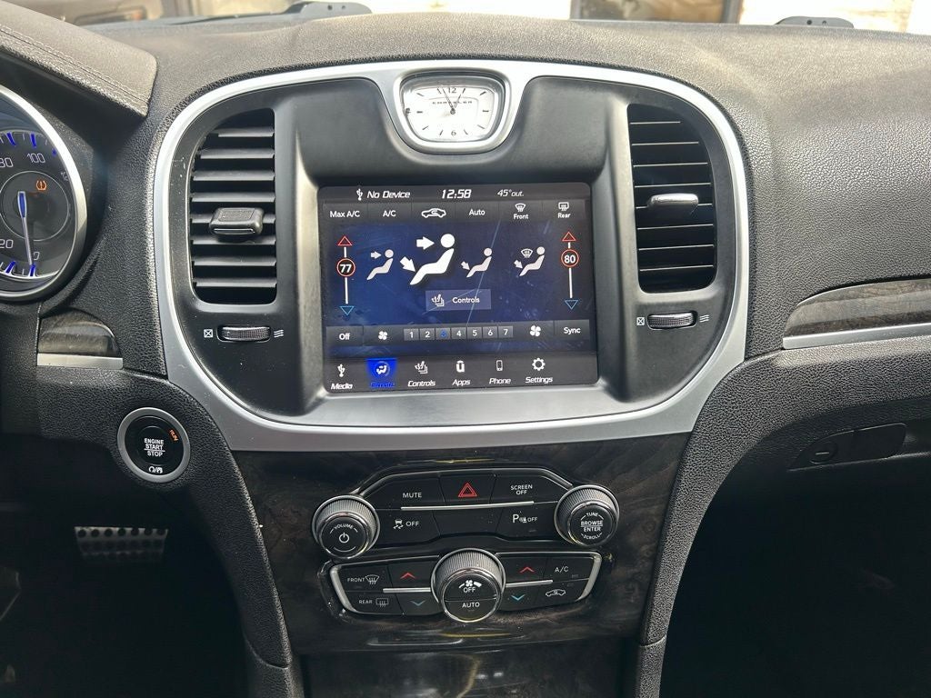 2022 Chrysler 300 Touring