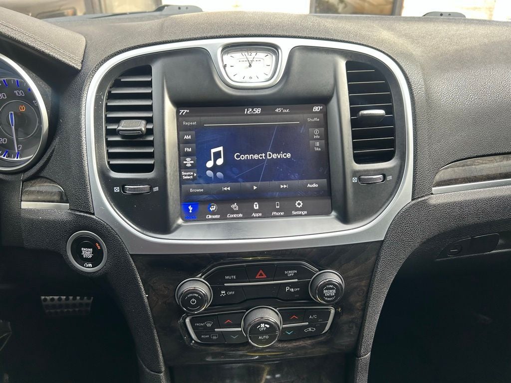 2022 Chrysler 300 Touring