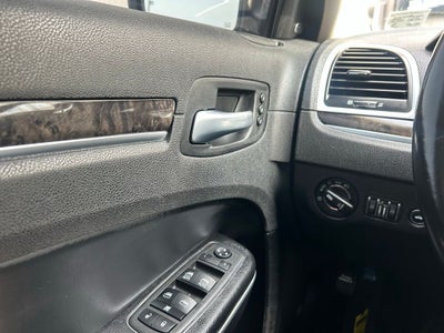 2022 Chrysler 300 Touring