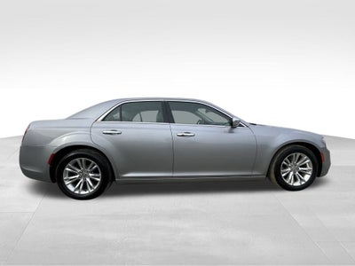 2017 Chrysler 300 C