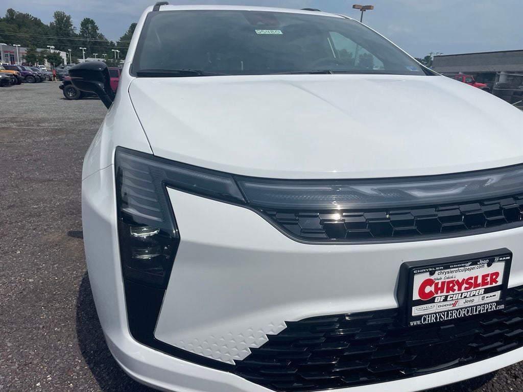 2027 Chrysler Pacifica Select