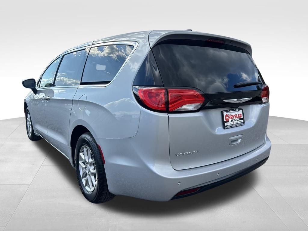 2026 Chrysler Voyager LX