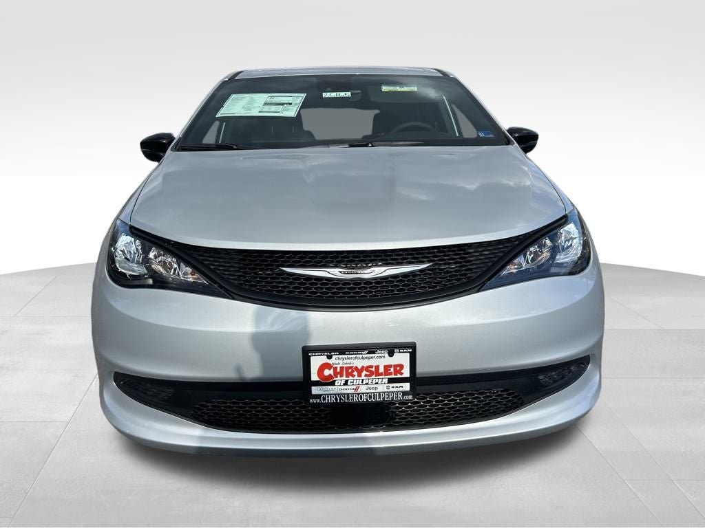 2026 Chrysler Voyager LX