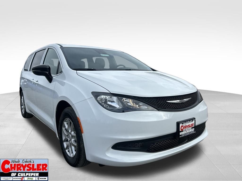 2026 Chrysler Voyager LX