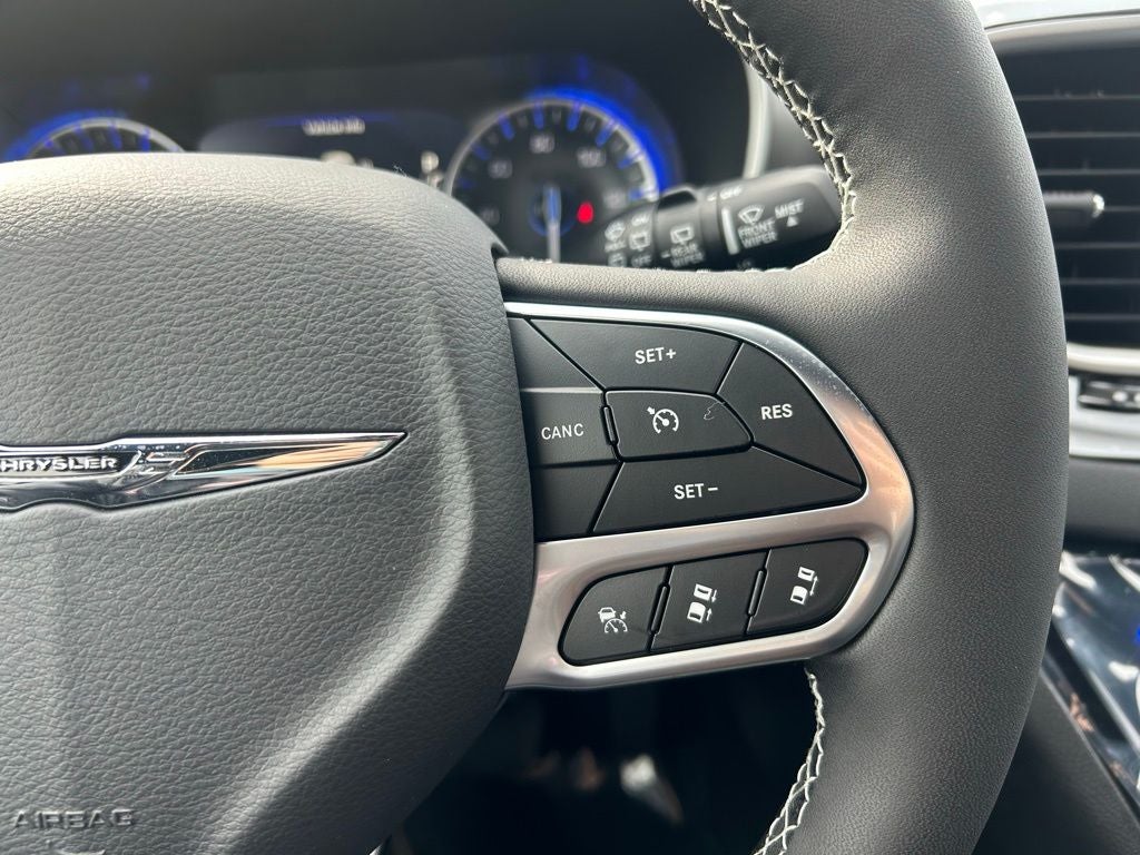 2026 Chrysler Voyager LX