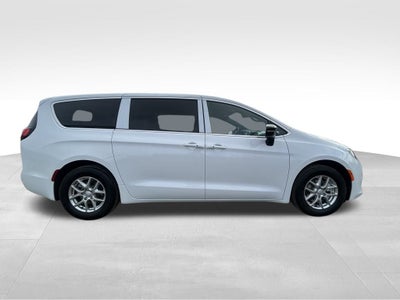 2026 Chrysler Voyager LX