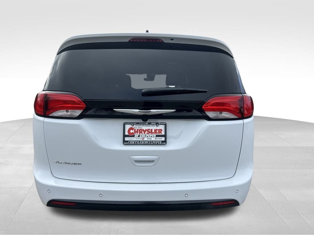 2026 Chrysler Voyager LX