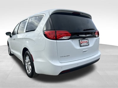 2026 Chrysler Voyager LX