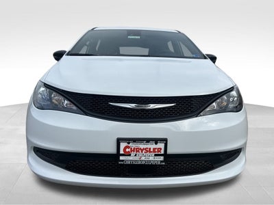 2026 Chrysler Voyager LX