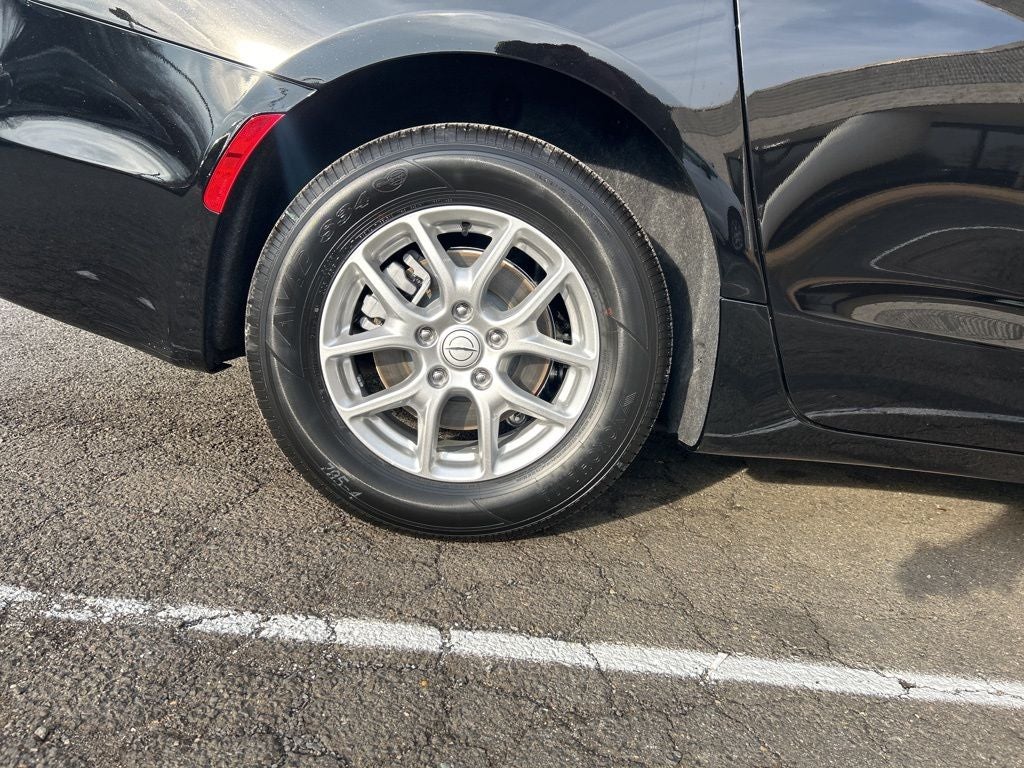 2026 Chrysler Voyager LX