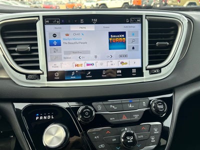 2026 Chrysler Voyager LX