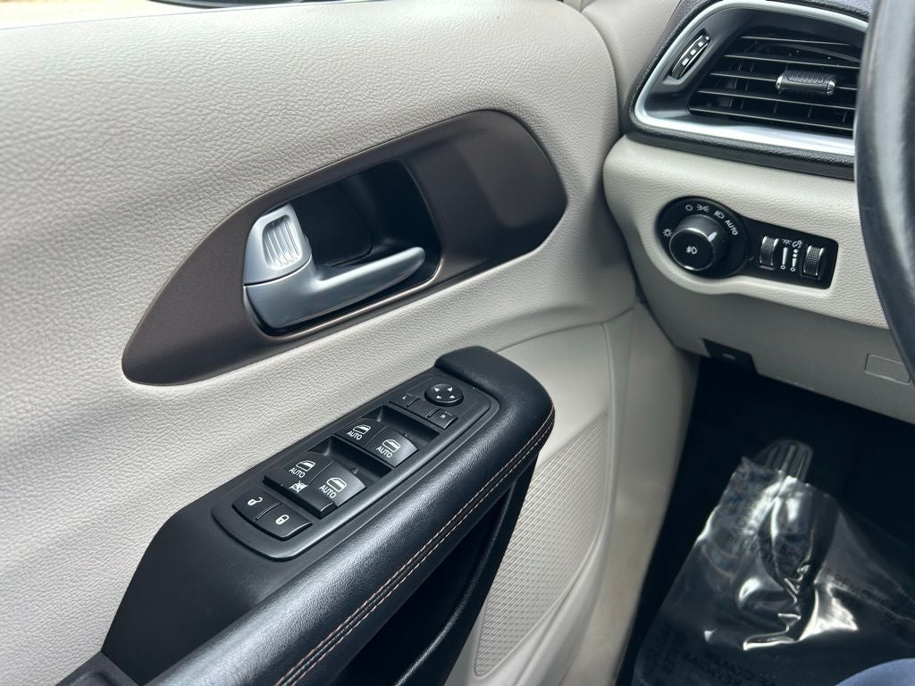 2018 Chrysler Pacifica Touring L Plus