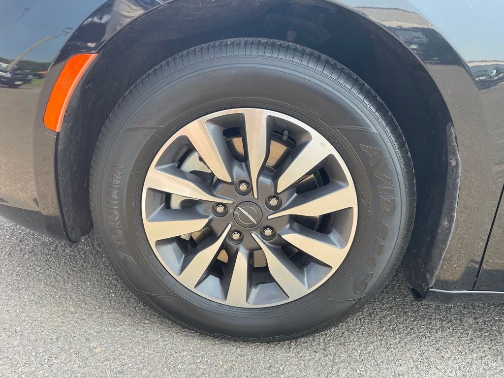 2023 Chrysler Pacifica Hybrid Touring L