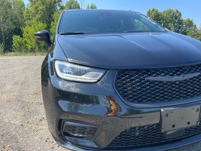 2023 Chrysler Pacifica Hybrid Limited