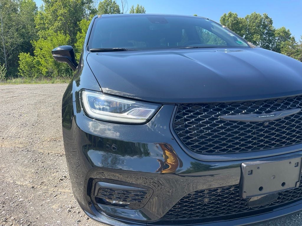 2023 Chrysler Pacifica Hybrid Limited