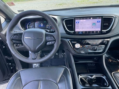 2023 Chrysler Pacifica Hybrid Limited
