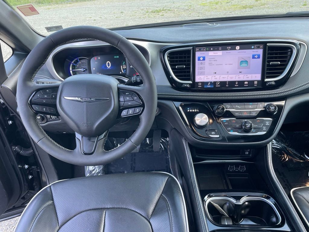2023 Chrysler Pacifica Hybrid Limited