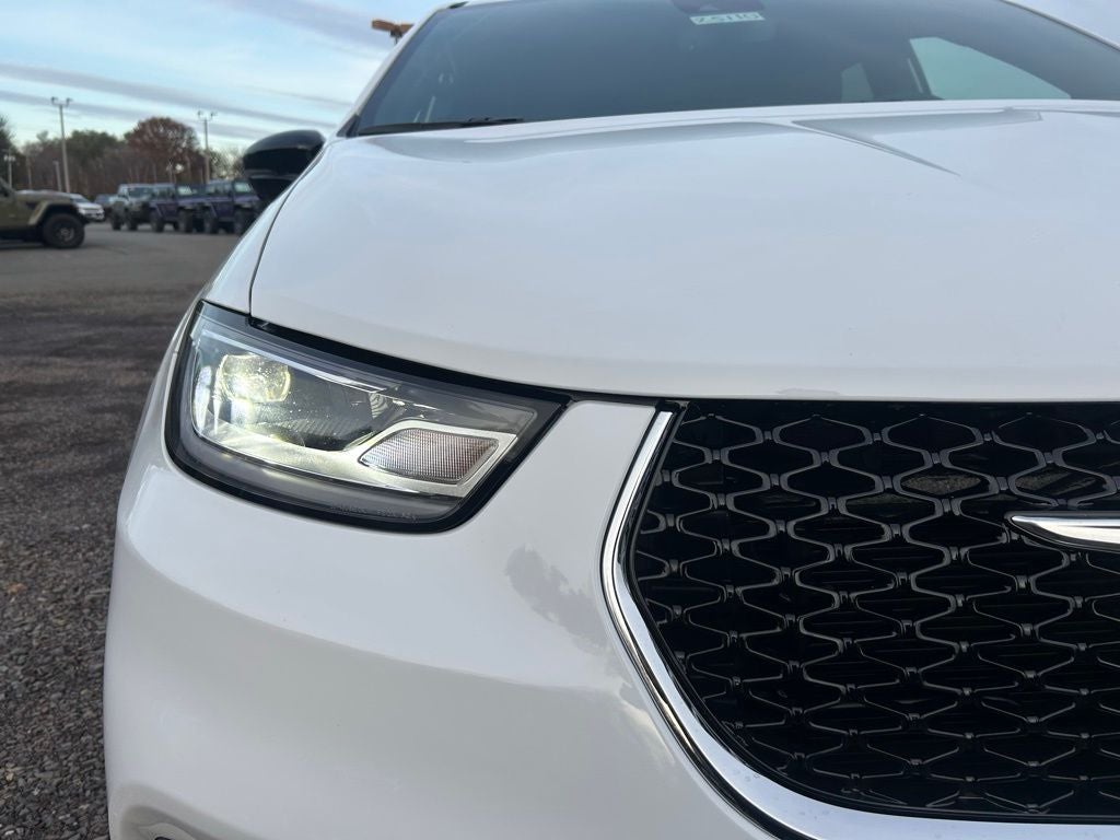 2026 Chrysler Pacifica Limited