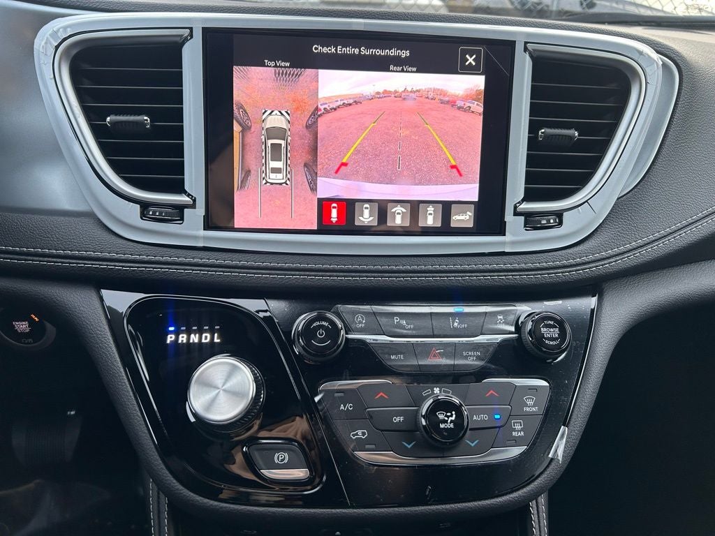 2026 Chrysler Pacifica Limited