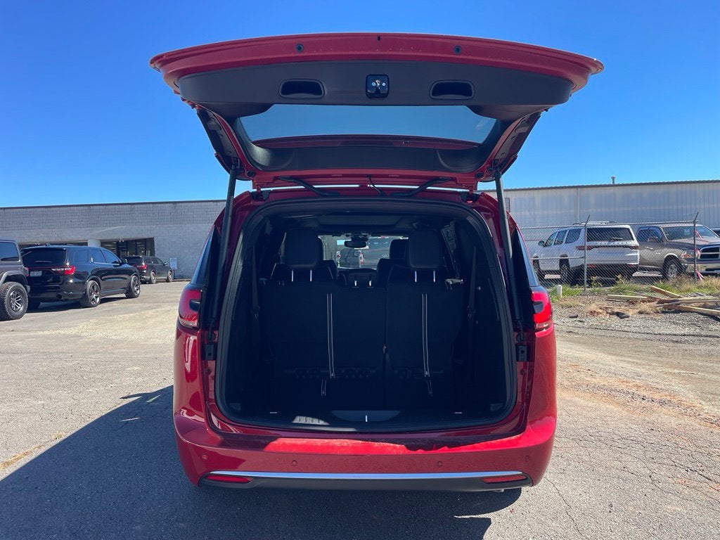 2027 Chrysler Pacifica Limited