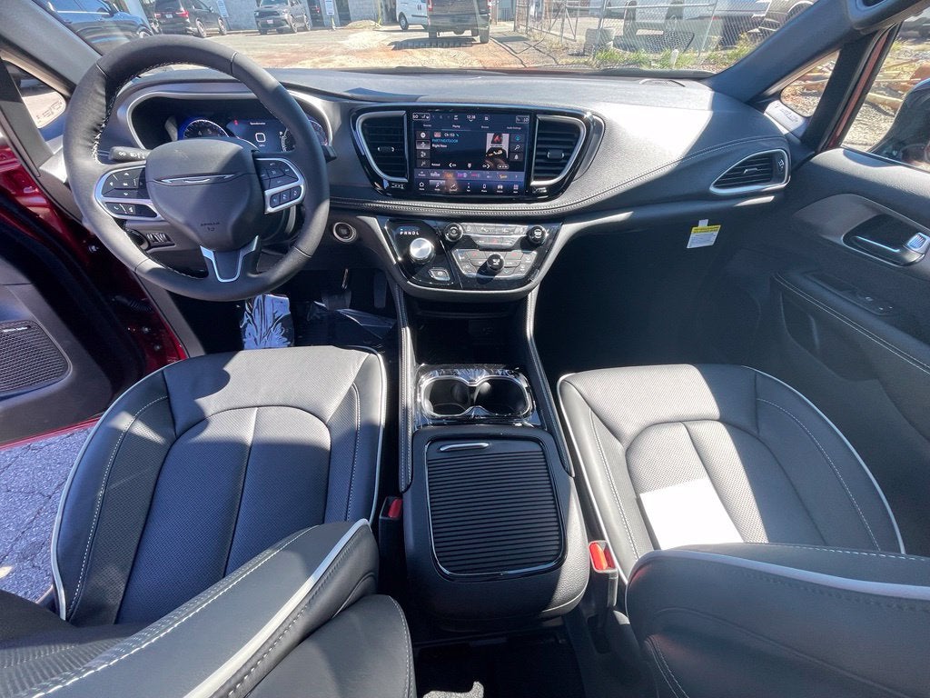 2027 Chrysler Pacifica Limited
