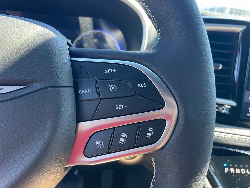 2027 Chrysler Pacifica Limited