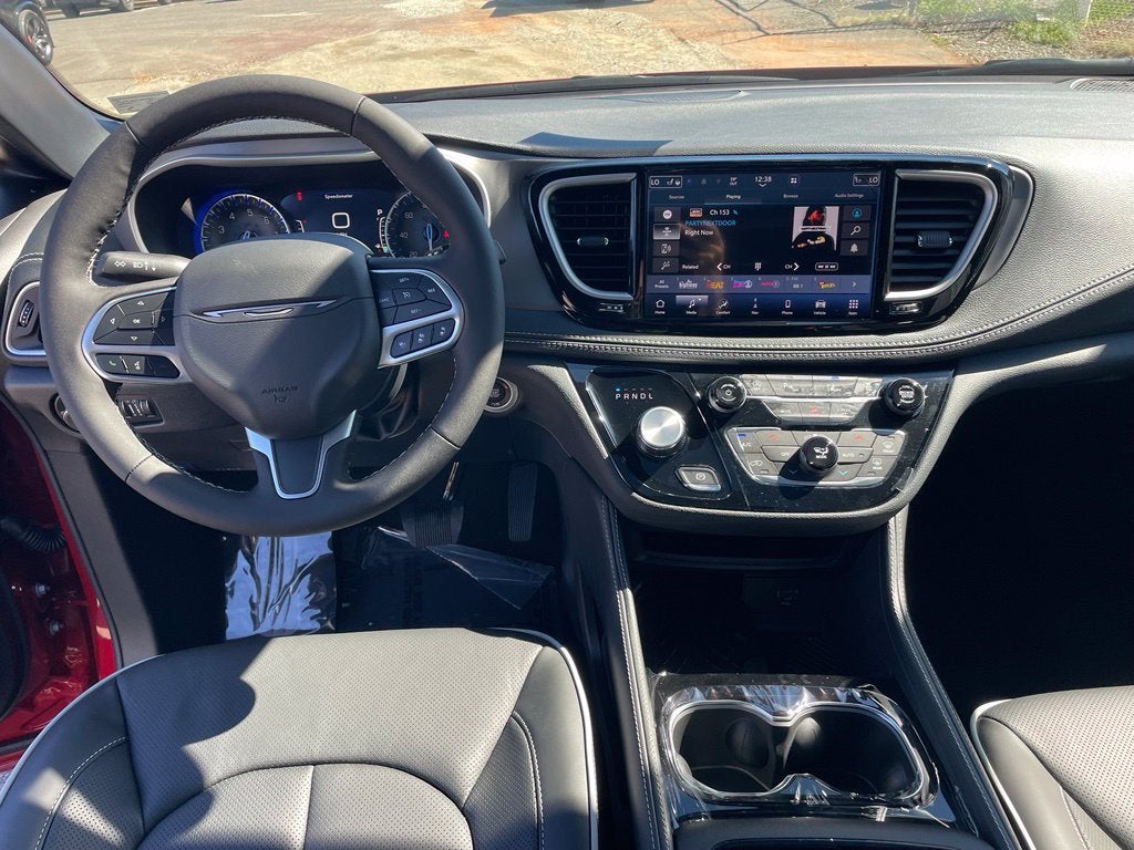 2027 Chrysler Pacifica Limited