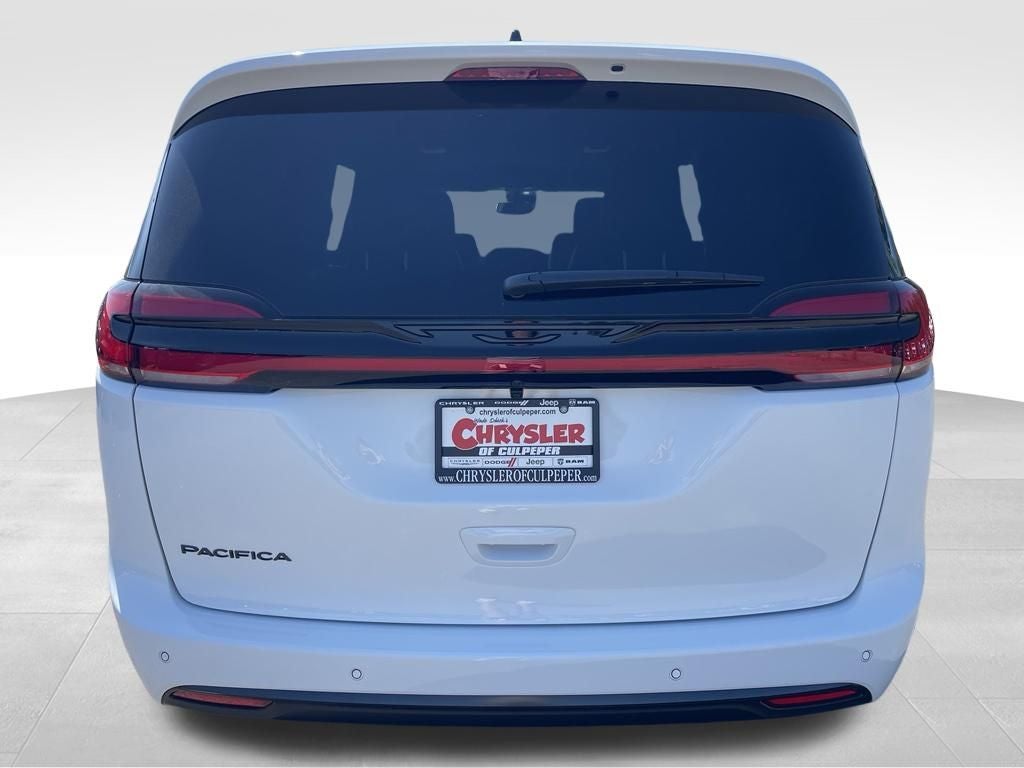 2027 Chrysler Pacifica Limited
