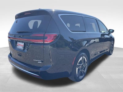 2027 Chrysler Pacifica Limited